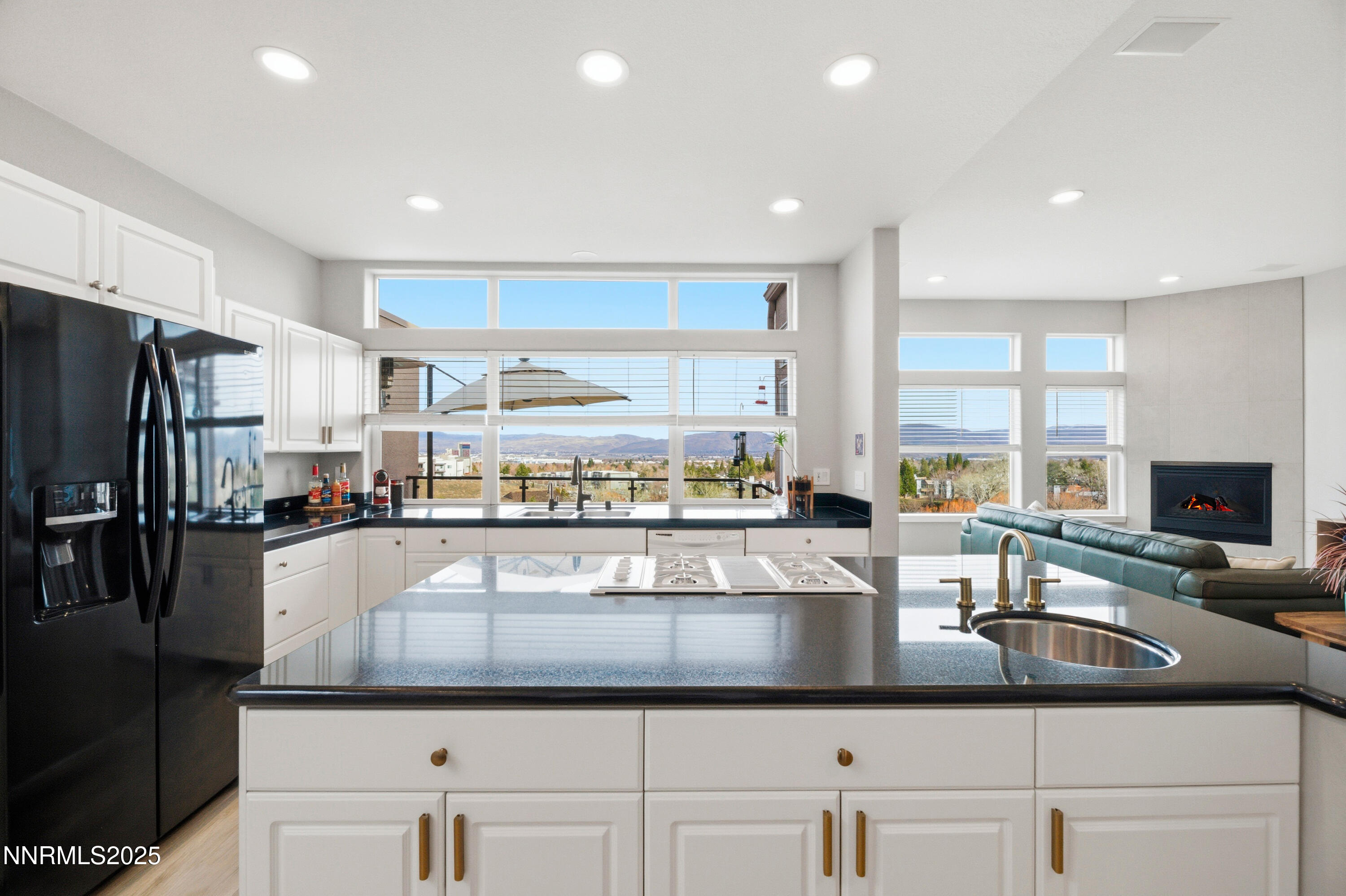 2648 Edgerock Road Reno, NV 89519 - Photo 14 of 76 14