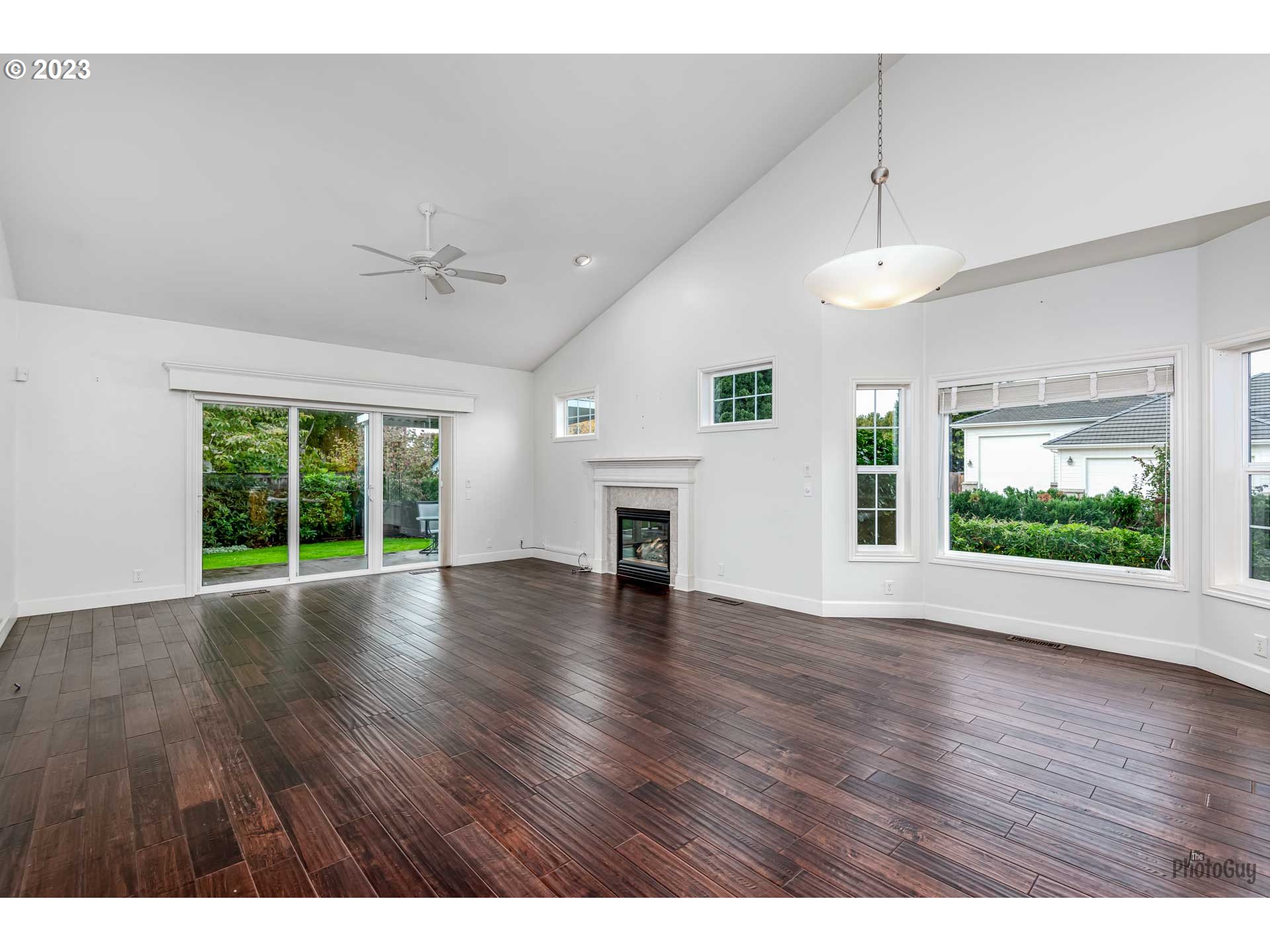 729 Old Orchard Lane Springfield, OR 97477 - Photo 3 of 30 Gallery Image 3