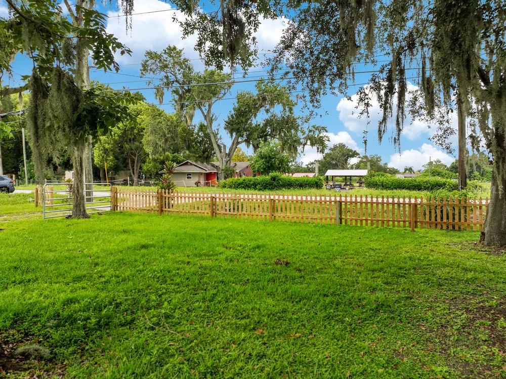 1050 Reynolds Road Lakeland, FL 33801 - Photo 32 of 34 Gallery Image 32