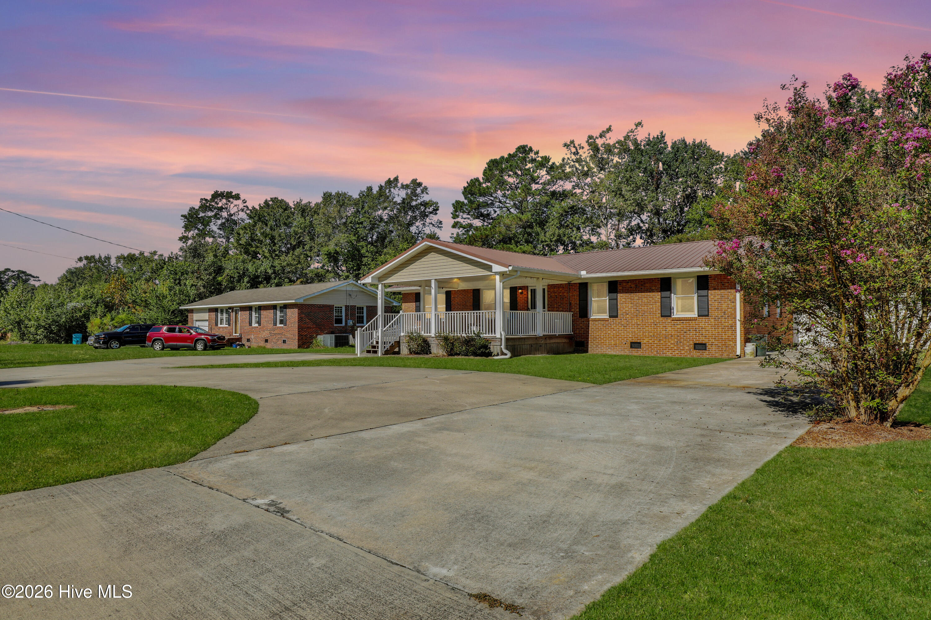 313 Timothy Road Jacksonville, NC 28546 - Photo 3 of 38 6G8A9933