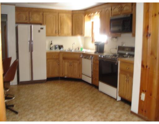 27 Hancock Road Wakefield, MA 01880 - Photo 12 of 16 Gallery Image 12