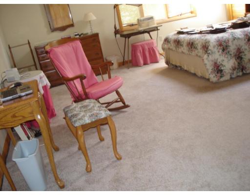 27 Hancock Road Wakefield, MA 01880 - Photo 3 of 16 Gallery Image 3