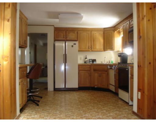 27 Hancock Road Wakefield, MA 01880 - Photo 6 of 16 Gallery Image 6