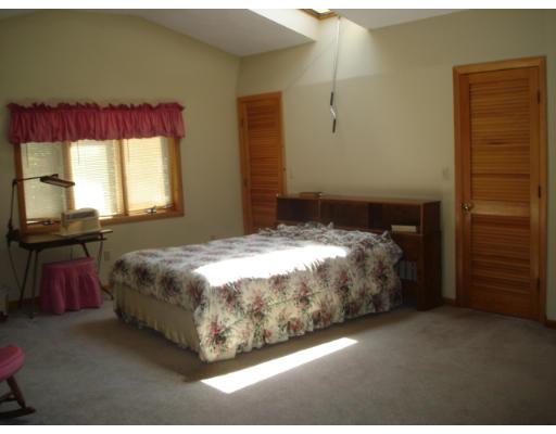 27 Hancock Road Wakefield, MA 01880 - Photo 10 of 16 Gallery Image 10