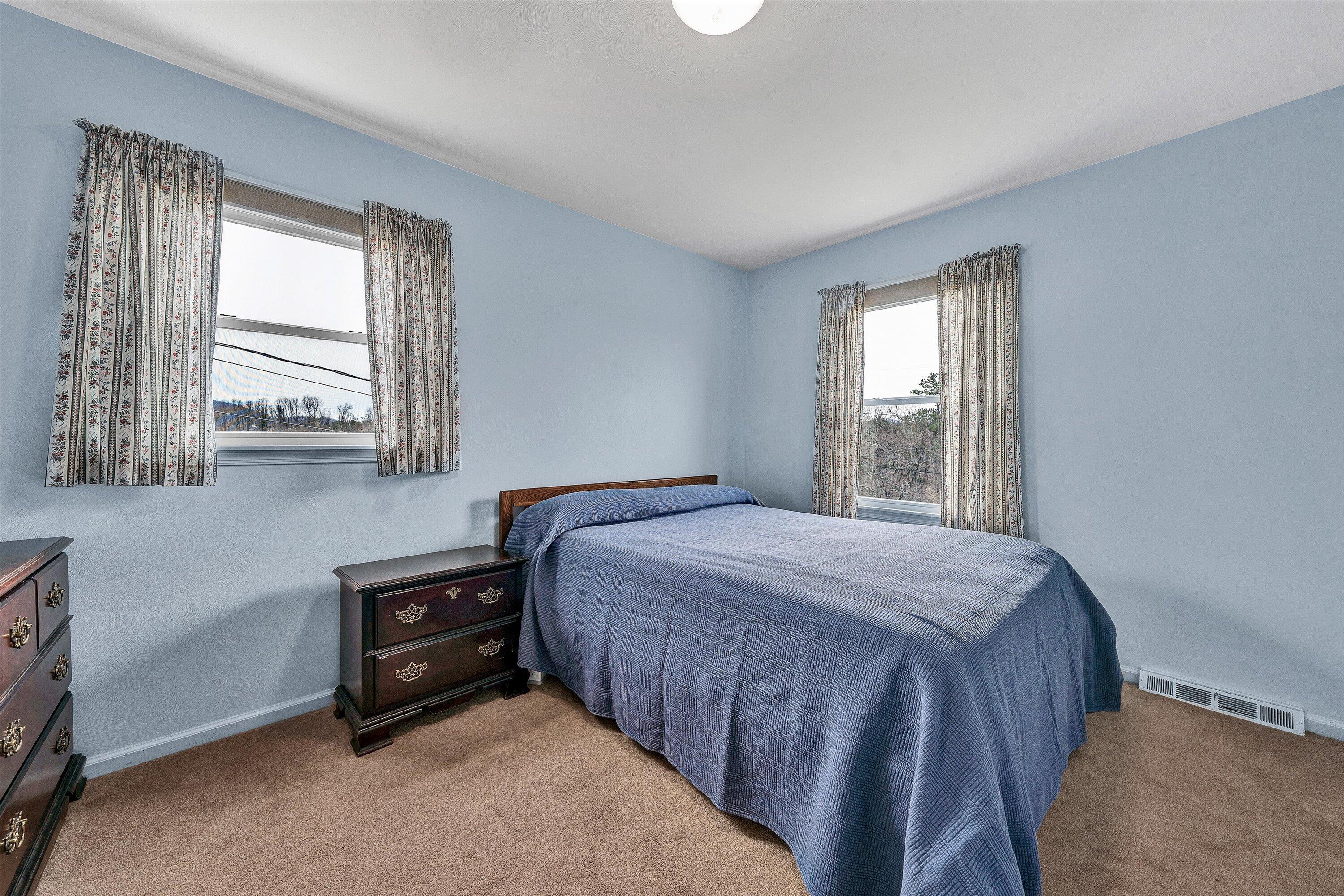 808 Mason Road Vinton, VA 24179 - Photo 18 of 32 18-DSC00484