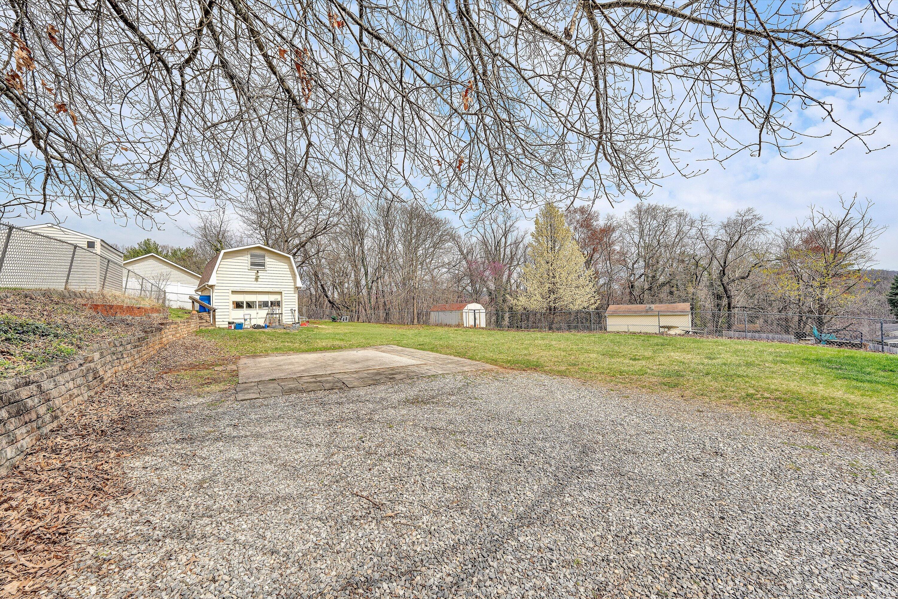 808 Mason Road Vinton, VA 24179 - Photo 27 of 32 28-DSC00523