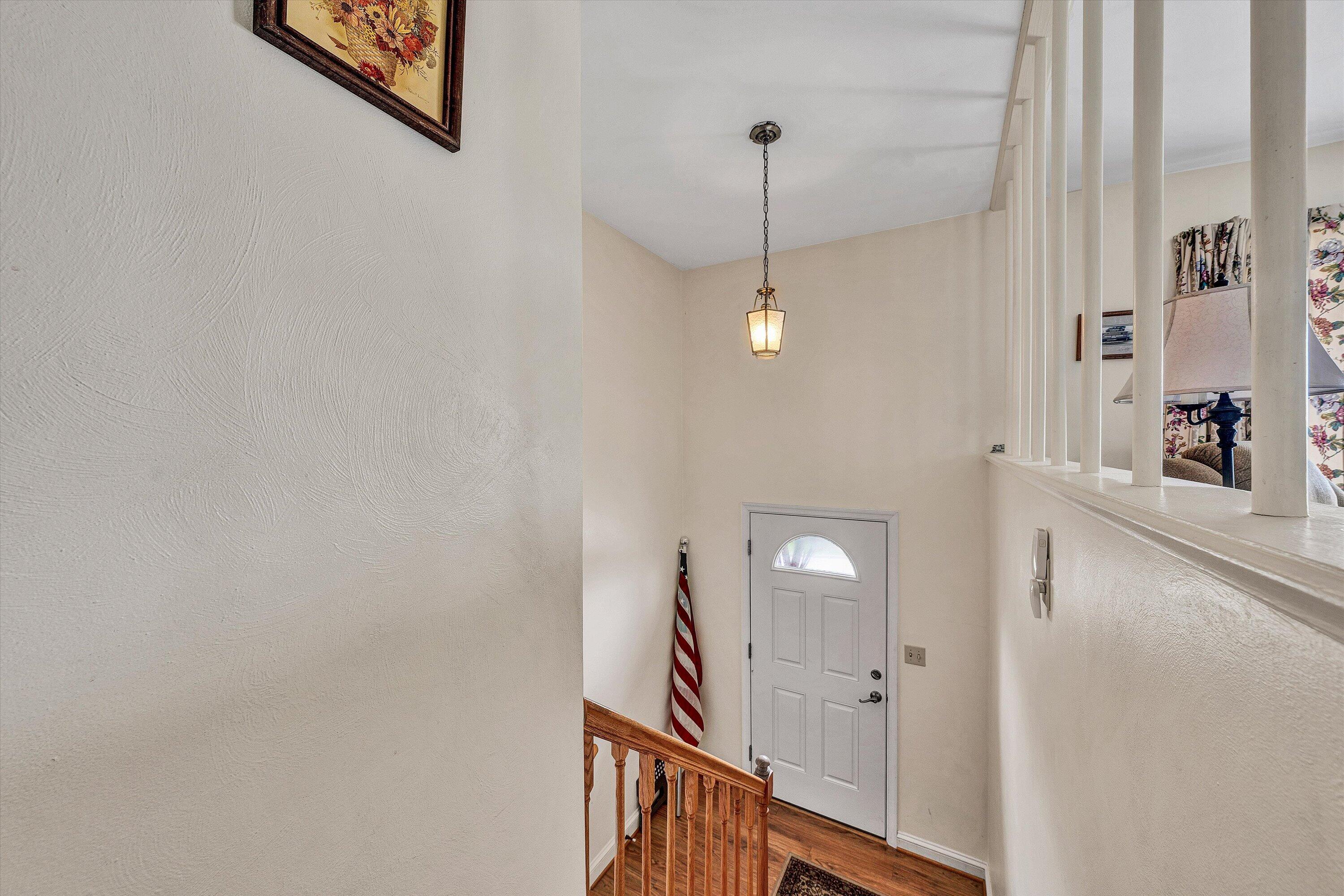 808 Mason Road Vinton, VA 24179 - Photo 7 of 32 07-DSC00451