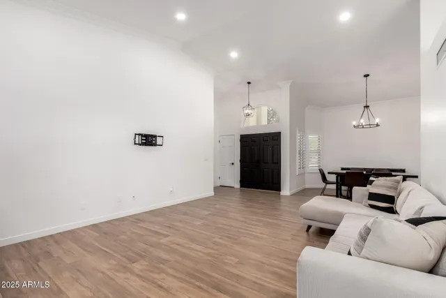 $4,200 | 5247 East Paradise Lane, Scottsdale, AZ 85254