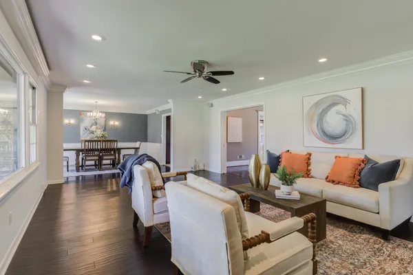 $987,000 | 4902 19th Street, Lubbock, TX 79416