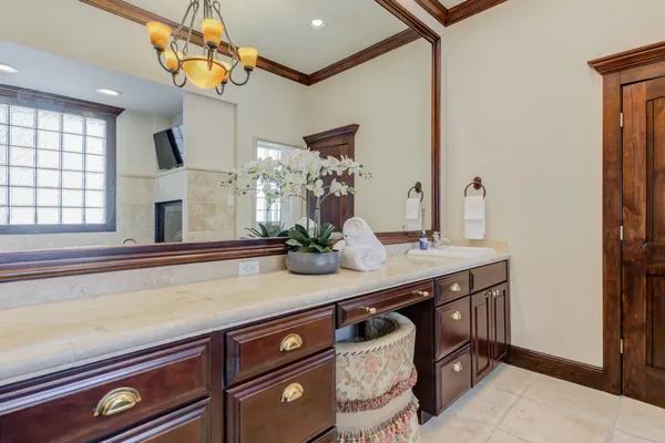 $987,000 | 4902 19th Street, Lubbock, TX 79416