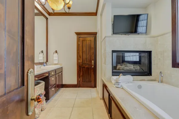 $987,000 | 4902 19th Street, Lubbock, TX 79416