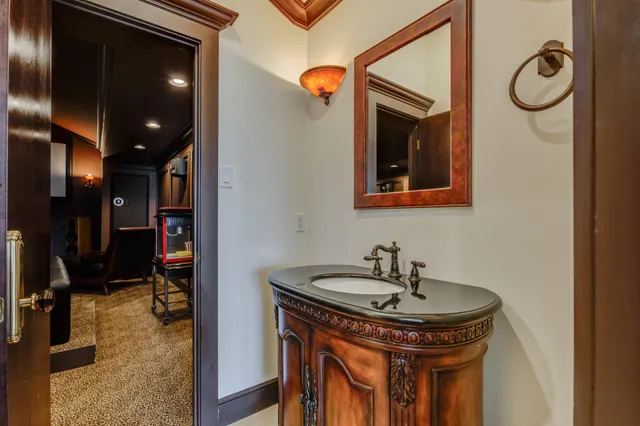 $987,000 | 4902 19th Street, Lubbock, TX 79416