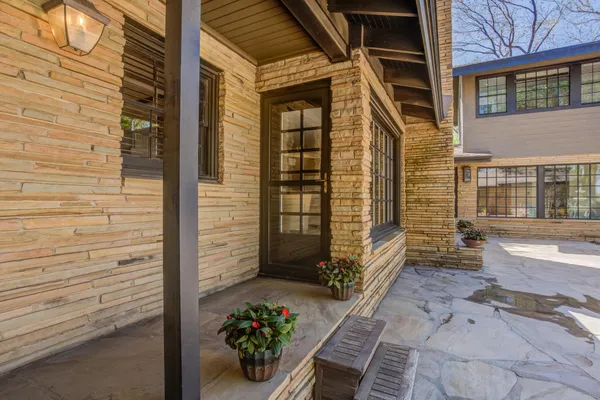 $987,000 | 4902 19th Street, Lubbock, TX 79416