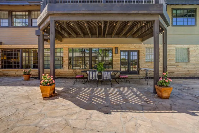 $987,000 | 4902 19th Street, Lubbock, TX 79416