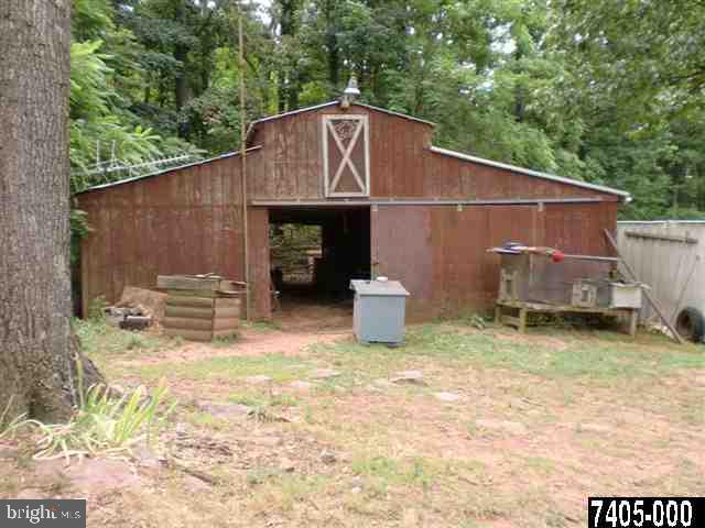 6051 Mountain Road Dover, PA 17315 - Photo 12 of 21