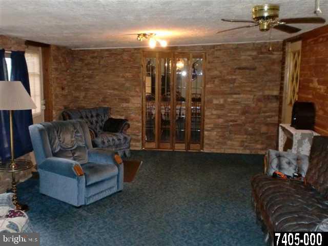 6051 Mountain Road Dover, PA 17315 - Photo 9 of 21
