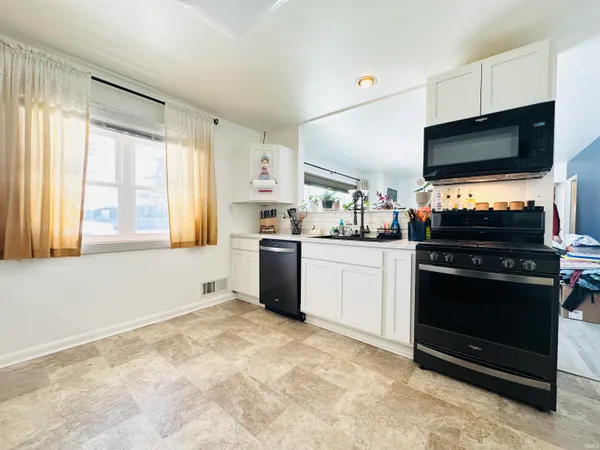 $229,900 | 104 Maine Street, Walkerton, IN 46574