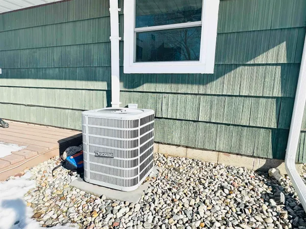 $229,900 | 104 Maine Street, Walkerton, IN 46574