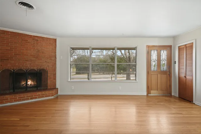 $2,250 | 904 Neans Drive, Austin, TX 78758