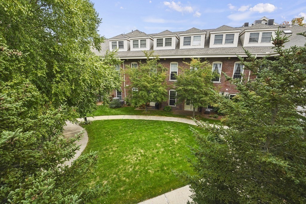 12 Brookside Road, Unit 4 Westford, MA 01886 - Photo 17 of 24 Gallery Image 17