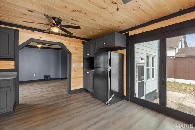 $222,900 | 515 North Edwardsville Street, Staunton, IL 62088