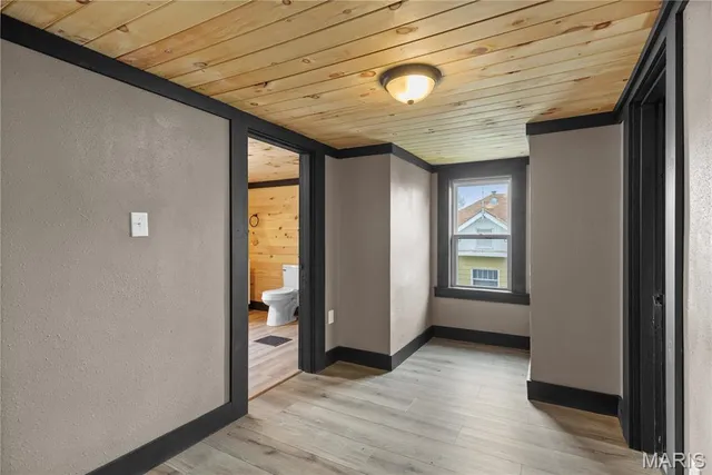 $222,900 | 515 North Edwardsville Street, Staunton, IL 62088