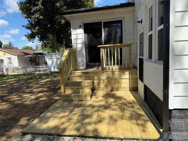 $222,900 | 515 North Edwardsville Street, Staunton, IL 62088