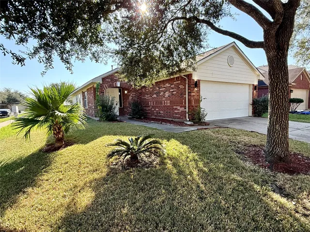 $1,800 | 10811 Tallow Briar Lane, Houston, TX 77075