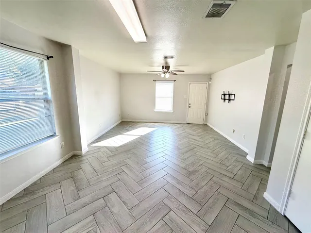 $1,800 | 10811 Tallow Briar Lane, Houston, TX 77075