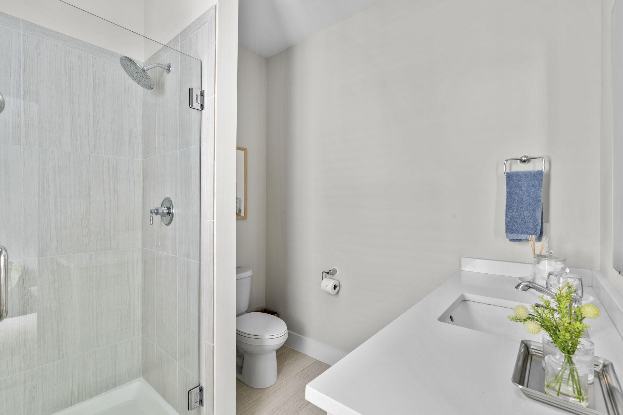 1610 Draper View Loop, Unit 104 Raleigh, NC 27608 - Photo 30 of 41 Photo 31
