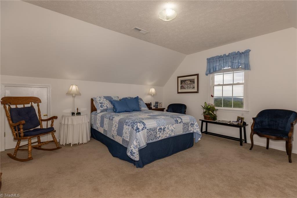 1919 Old Orchard Loop Stuart, VA 24171 - Photo 21 of 41 2nd bedroom