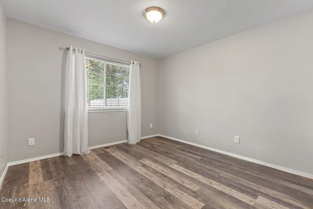 $499,900 | 31610 Stilson Avenue, Spirit Lake, ID 83869