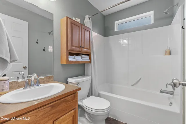 $499,900 | 31610 Stilson Avenue, Spirit Lake, ID 83869