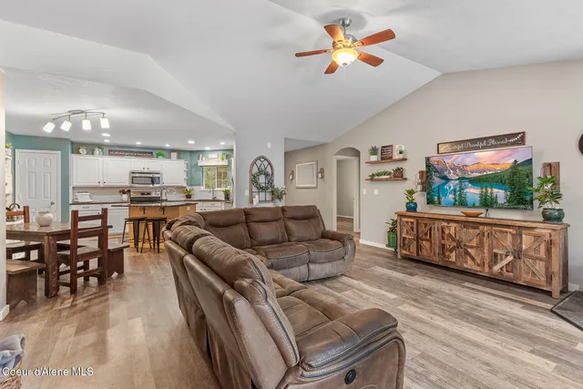 $499,900 | 31610 Stilson Avenue, Spirit Lake, ID 83869