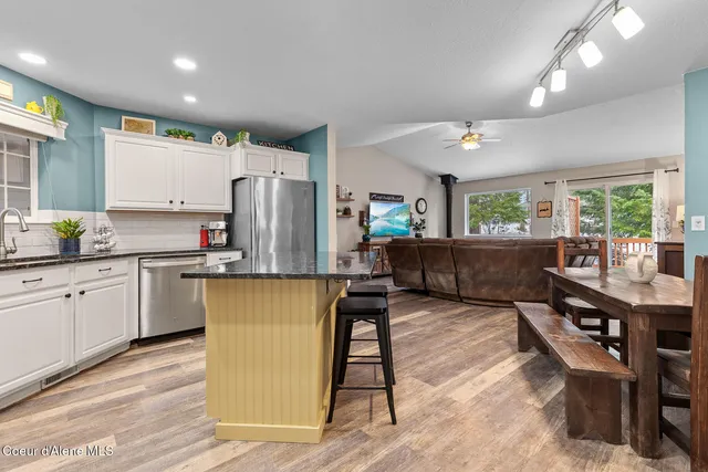 $499,900 | 31610 Stilson Avenue, Spirit Lake, ID 83869