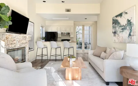 $90,000,000 | 28824 Cliffside Drive, Malibu, CA 90265