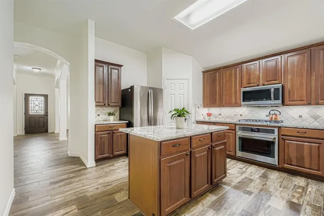 $2,750 | 12407 Hawk Creek Drive, Frisco, TX 75033