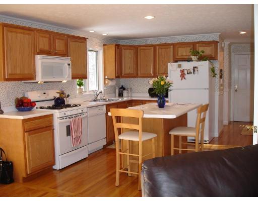 1 Stonegate Road, Unit 1 Chelmsford, MA 01824 - Photo 6 of 26