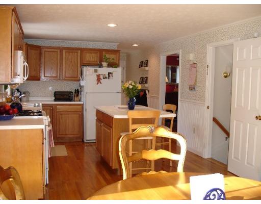 1 Stonegate Road, Unit 1 Chelmsford, MA 01824 - Photo 8 of 26