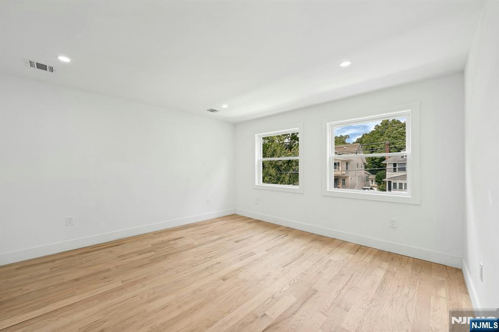 179 Washington Avenue Rutherford, NJ 07070 - Photo 35 of 50