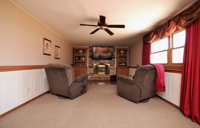 7904 West 80th Street Bridgeview, IL 60455 - Photo 15 of 25