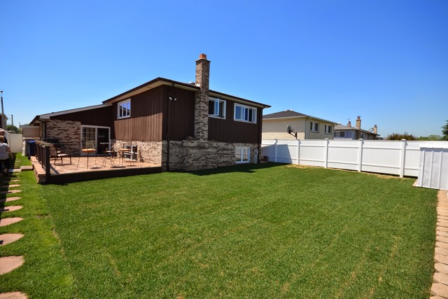 7904 West 80th Street Bridgeview, IL 60455 - Photo 23 of 25