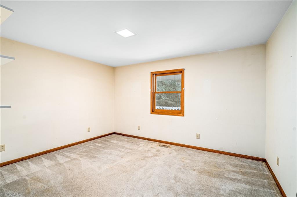 2160 Colony Road Gibsonville, NC 27249 - Photo 13 of 33 Gallery Image 13