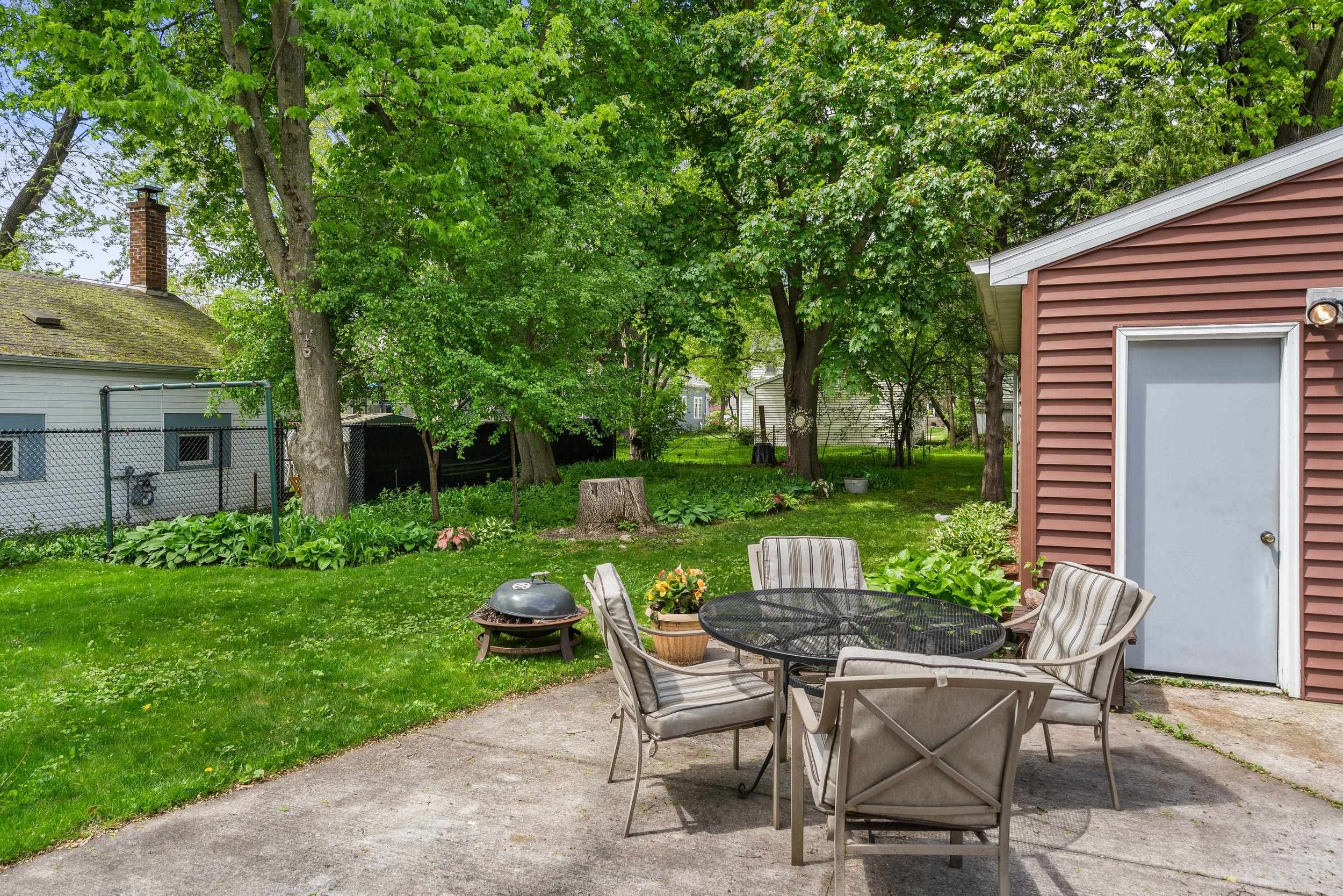 1631 North Alvin Street Appleton, WI 54911 - Photo 3 of 34