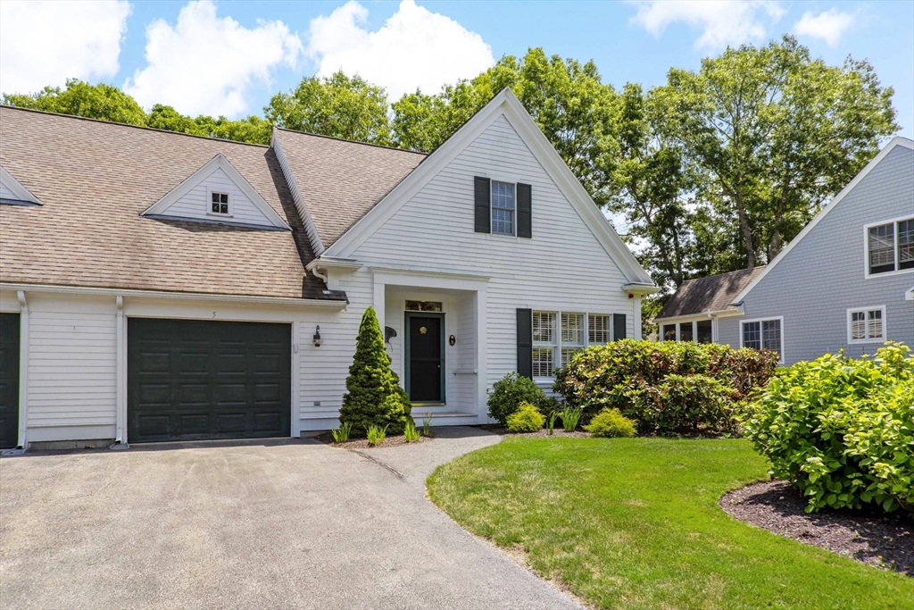 5 Mayfair Court, Unit 5 Mashpee, MA 02649 - Photo 1 of 34
