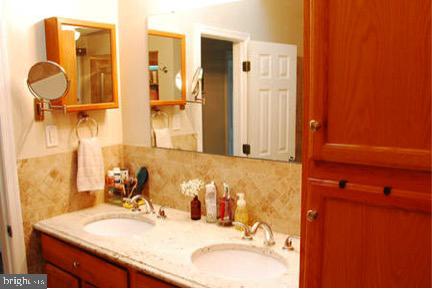 456 Woodhill Road Wayne, PA 19087 - Photo 13 of 21