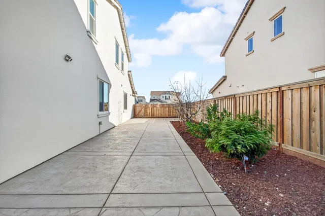 $789,000 | 17533 Pegasus Court, Lathrop, CA 95330