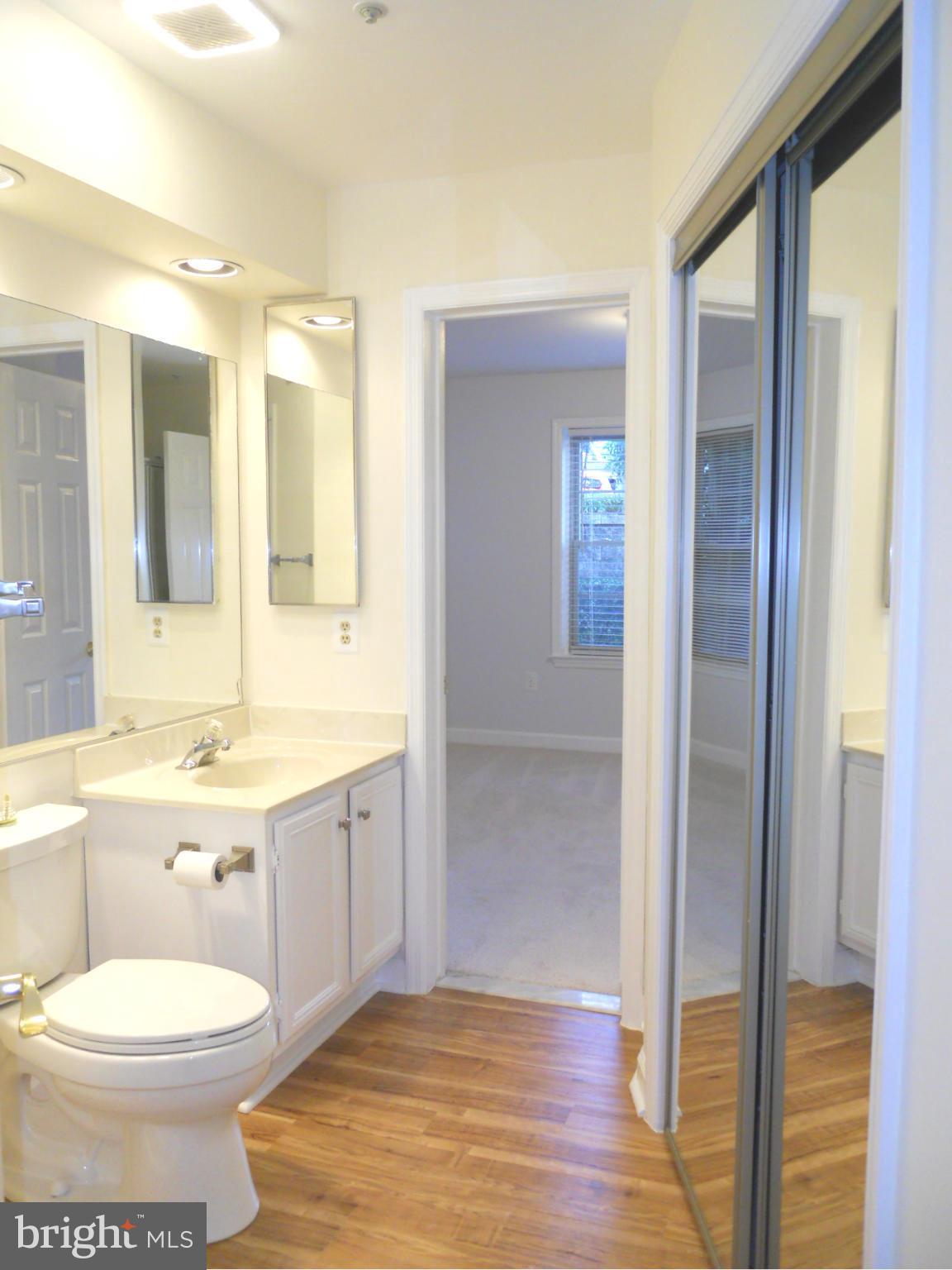 6832 Hayley Ridge Way, Unit N Baltimore, MD 21209 - Photo 22 of 30 Full bath with separate shower.