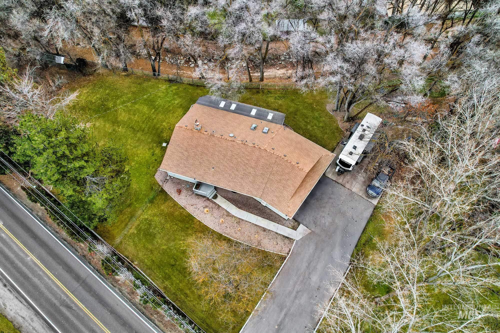 457 East Beacon Light Road Eagle, ID 83616 - Photo 2 of 45 Gallery Image 2