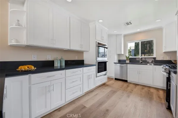 $4,995 | 28033 Cero Drive, Saugus, CA 91350